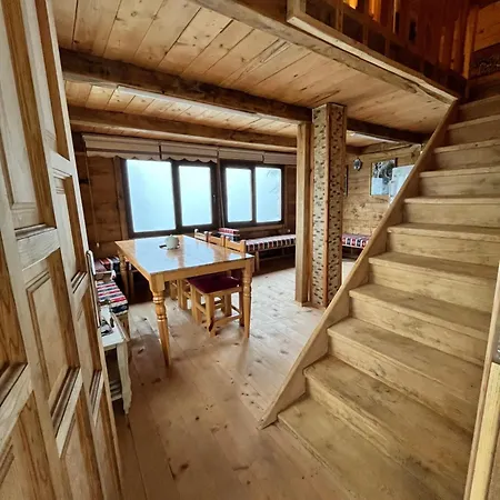 Gunguli Dag Evi * Camlihemsin